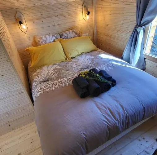 Maison d'hôtes De La Roulotte De L'epine 3*